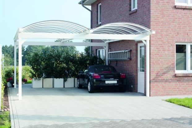 Carport mit Bogendach